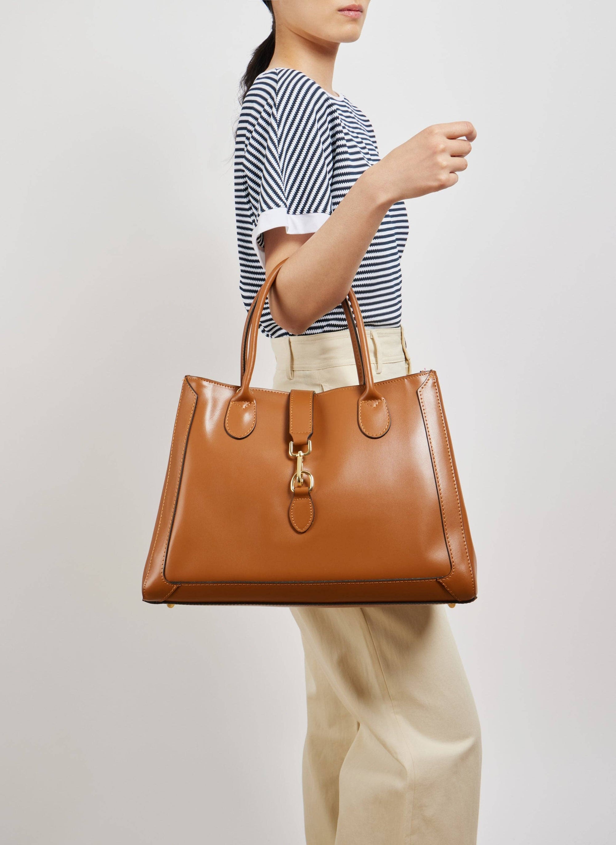 Chloe Bag in Tan Brushed Leather