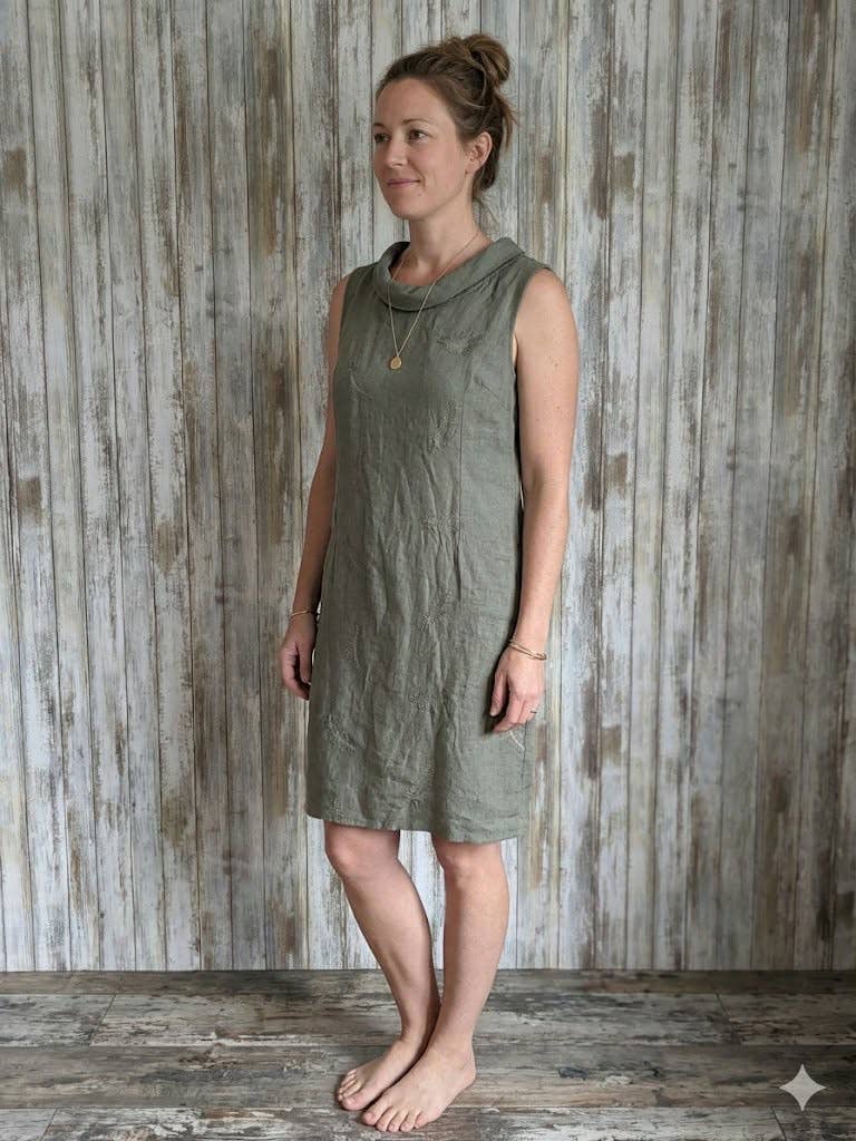 Classic embroidery linen dress