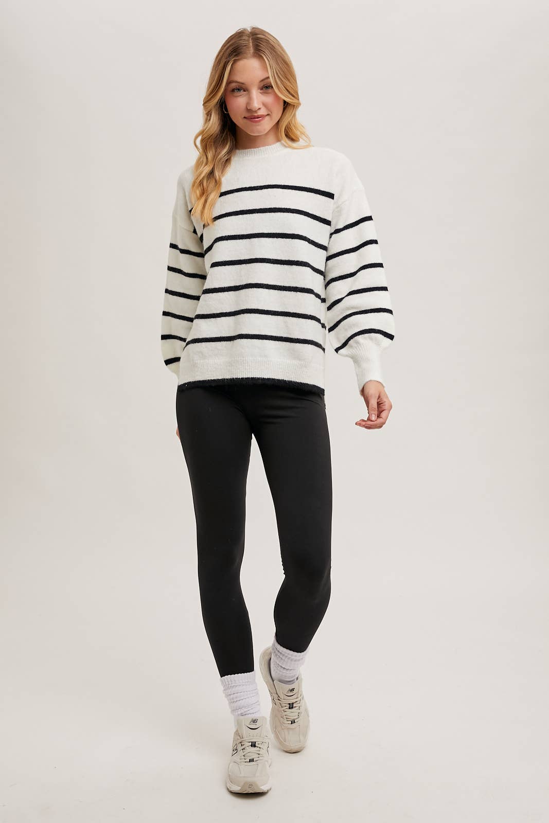 STRIPED SIDE SLIT KNIT SWEATER PULLOVER