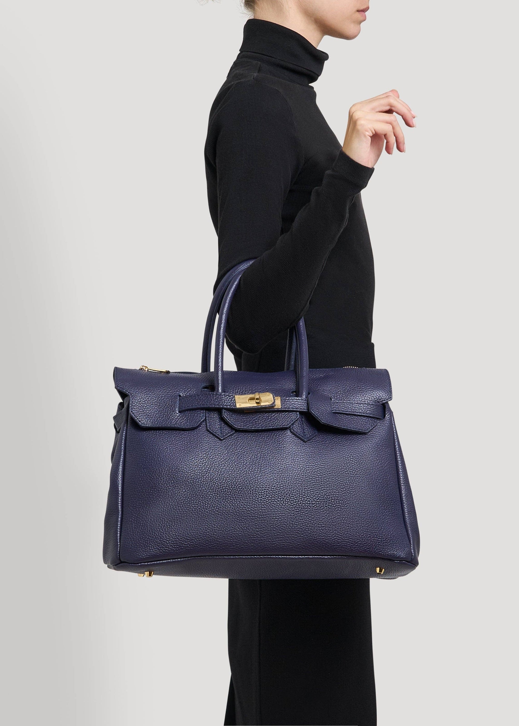 Elizabeth Bag in Navy Blue Togo Leather