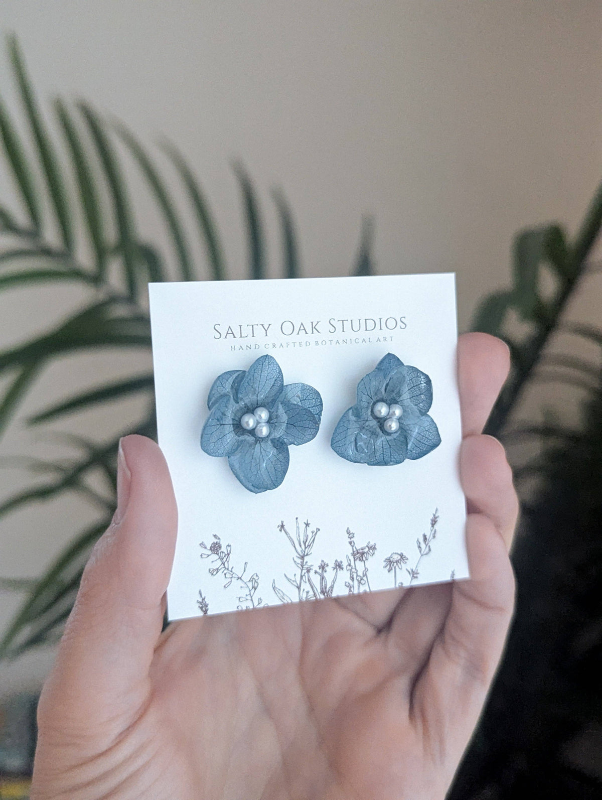 Hydrangea Stud Earrings - mixed color
