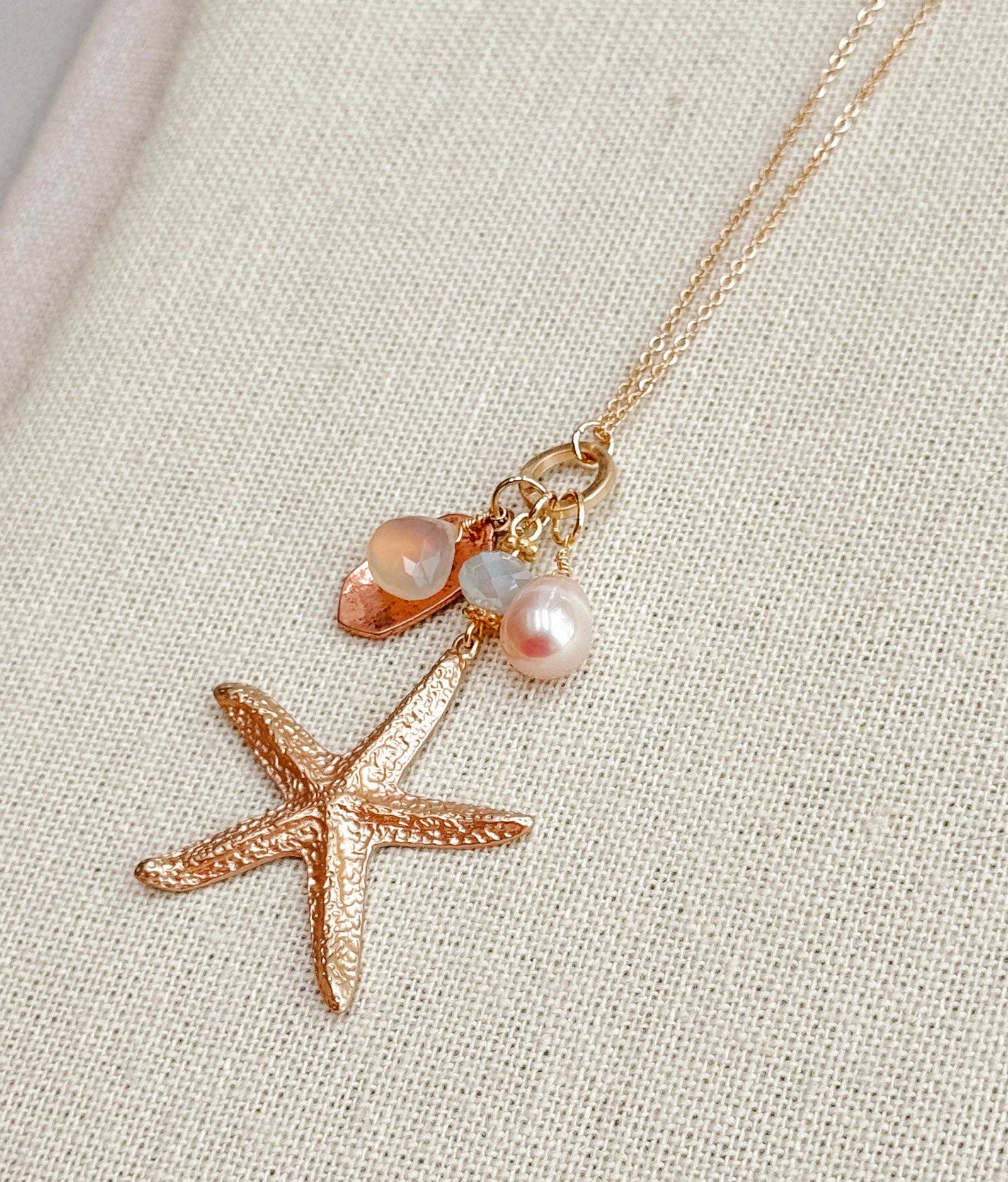 Matte Gold Starfish Pearl Cluster Necklace