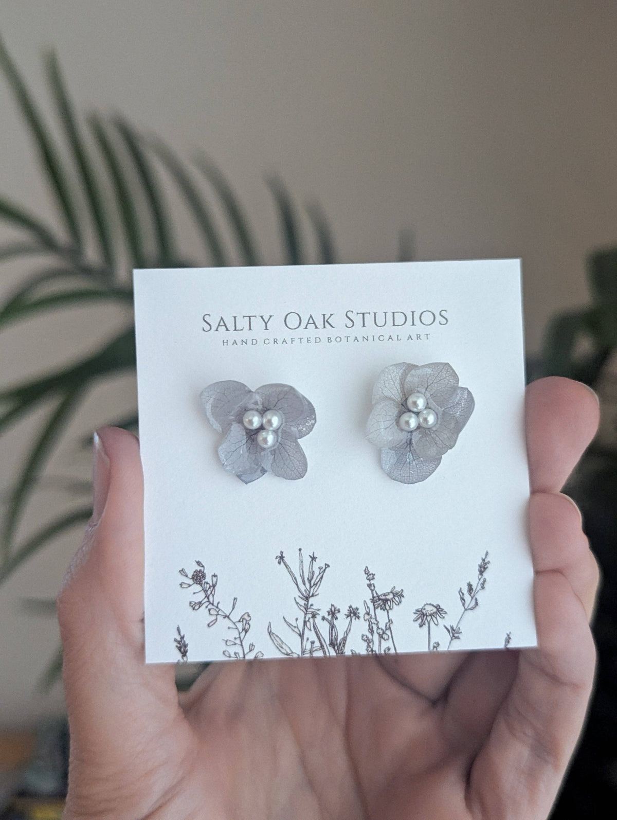 Hydrangea Stud Earrings - mixed color