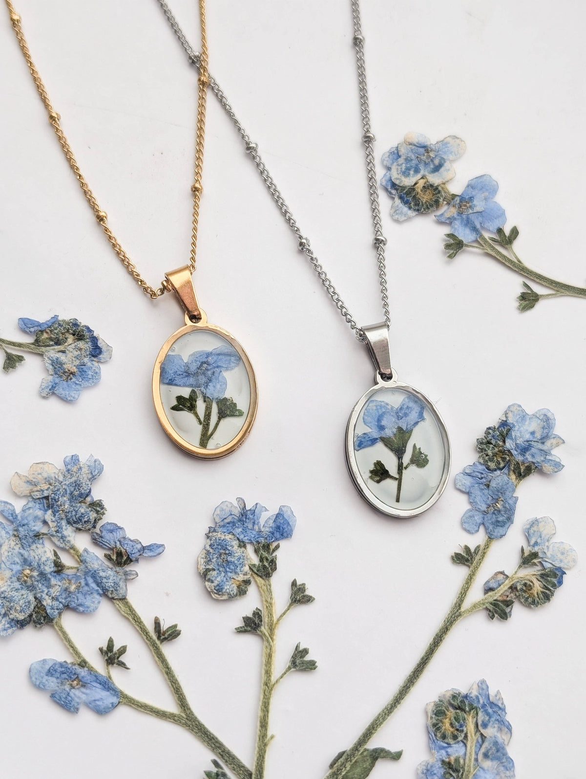 Forget-me-not Cameo Pendant Necklace