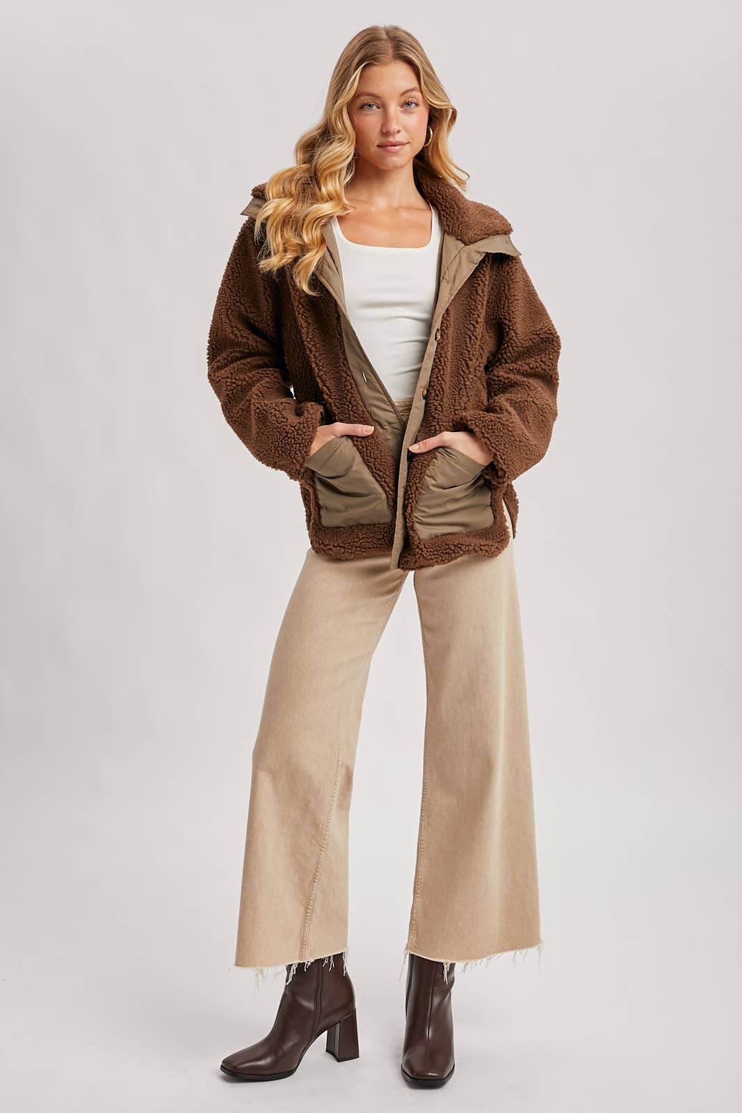 BUTTON DOWN CONTRAST FLEECE JACKET