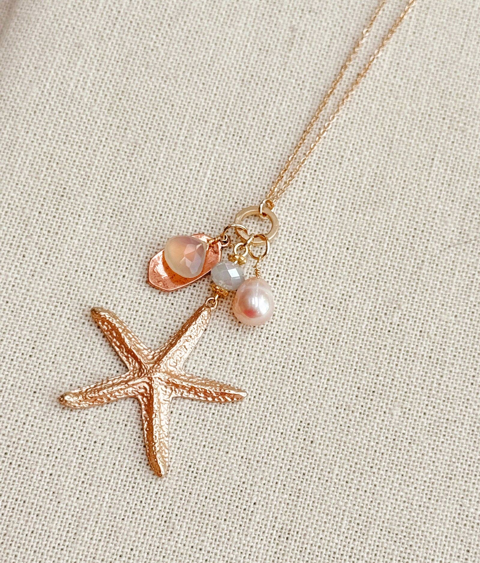 Matte Gold Starfish Pearl Cluster Necklace