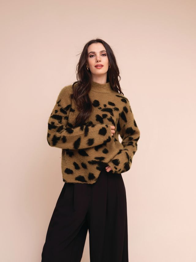 Leopard Vibes Pullover
