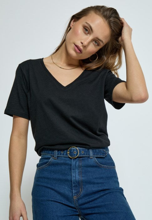 Leti V-Neck T-Shirt