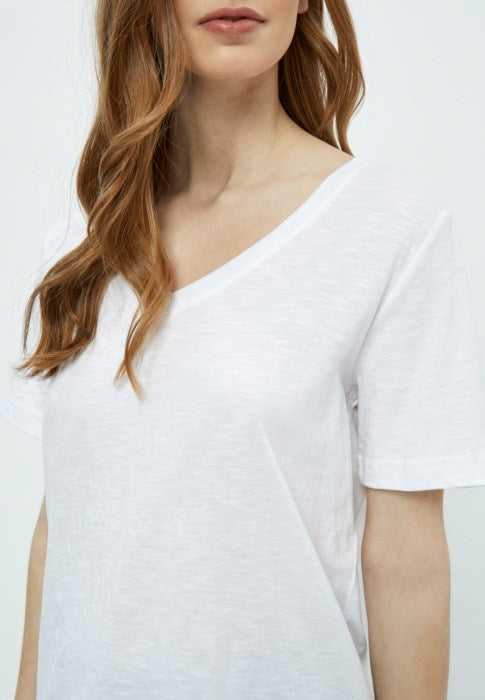 Leti V-Neck T-Shirt