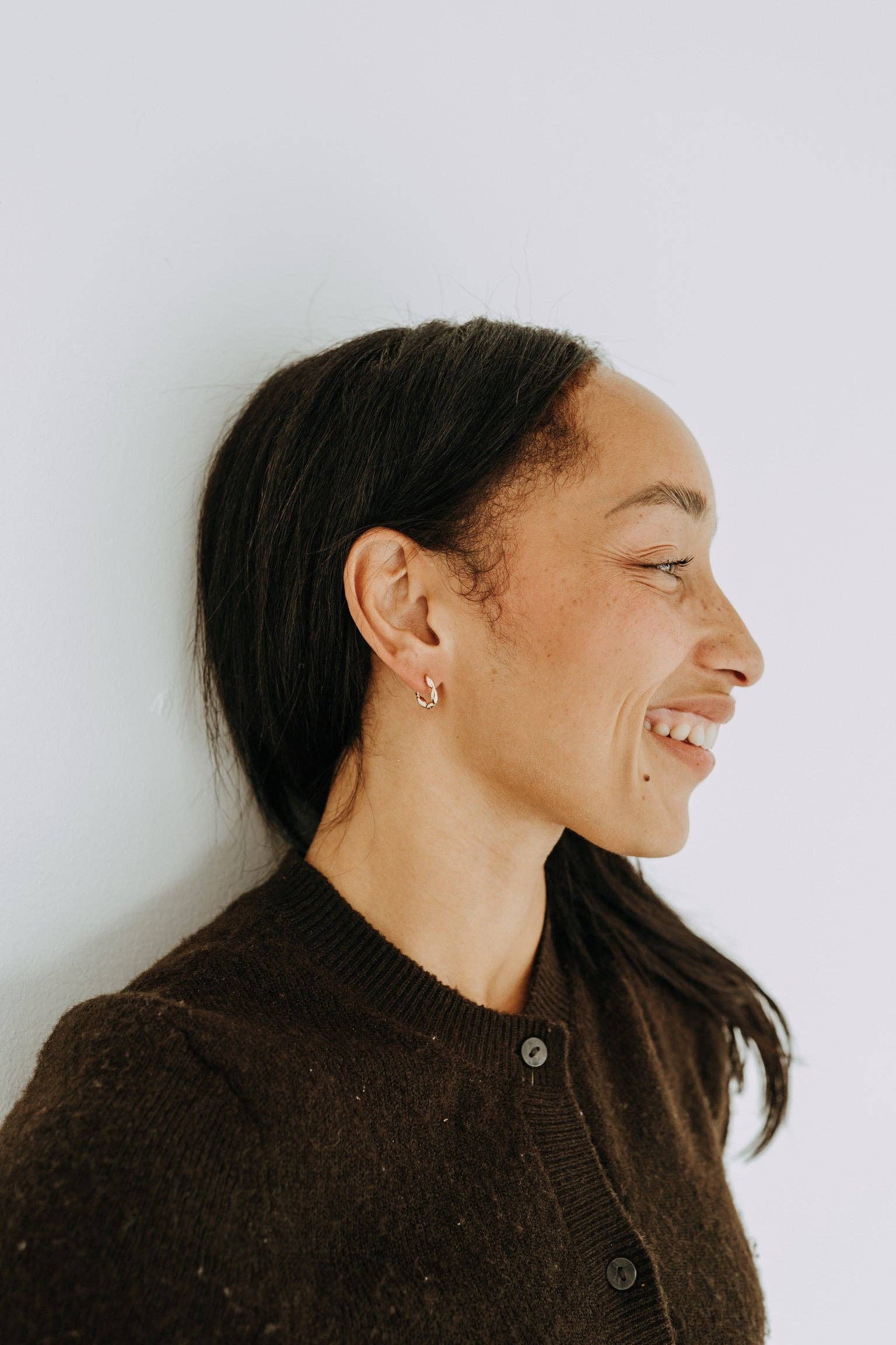 Gold Marquise Link Huggies 14mm | Sculptural Hoop