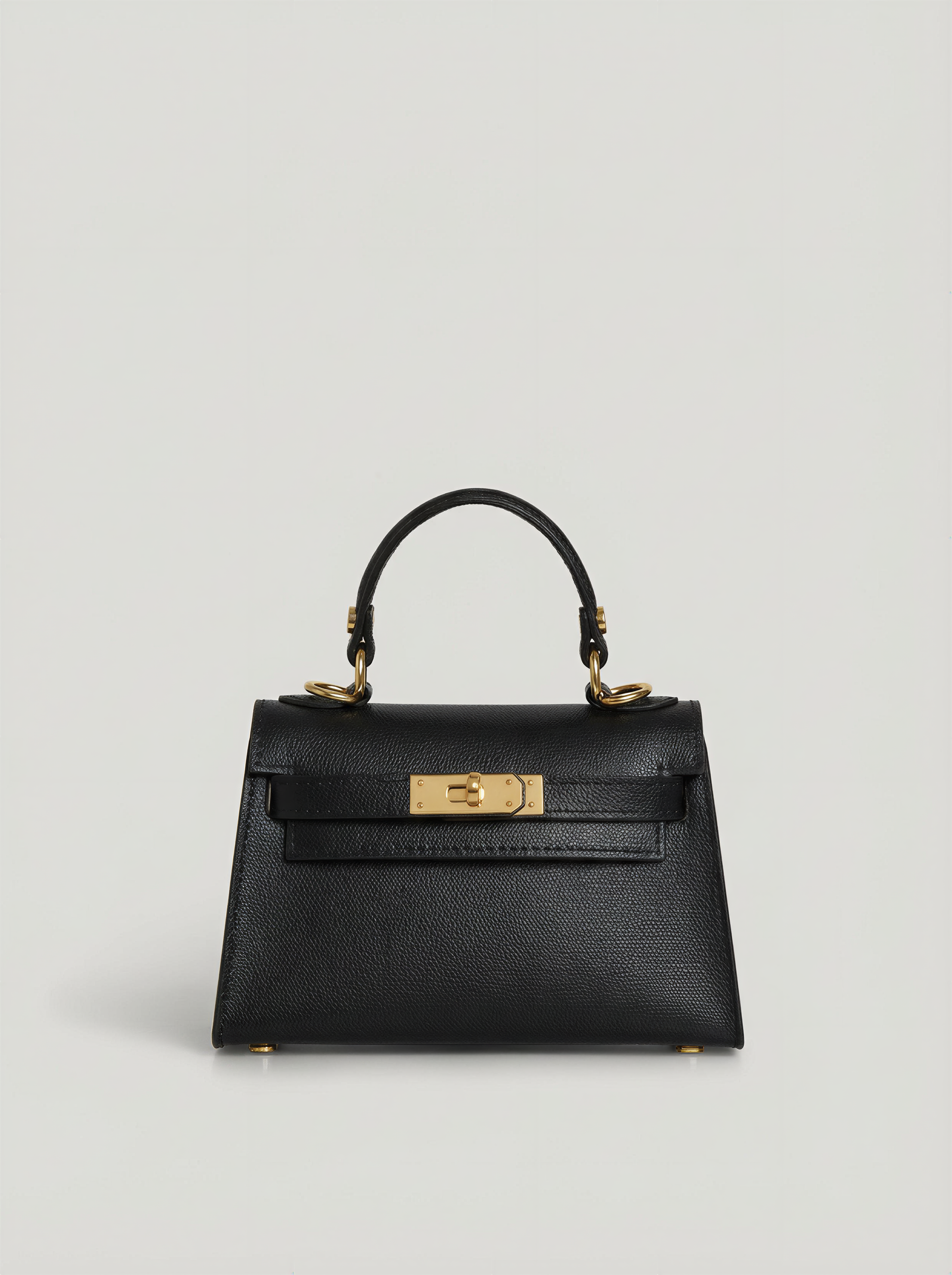 Genuine Saffiano leather handbag with strap, made in italy: Sable