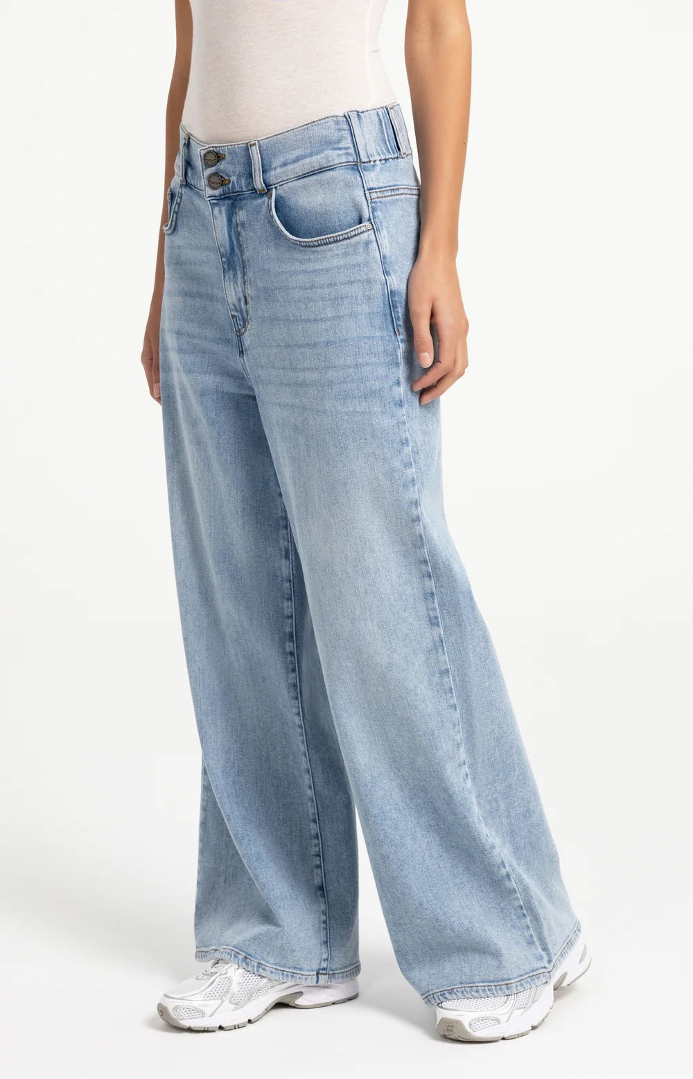 Yaya Denim jeans with wide legs and distinctive waistband (L32)