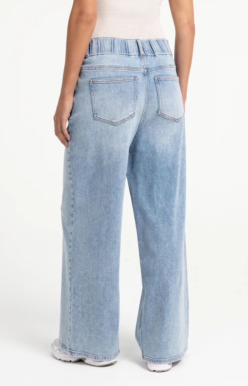 Yaya Denim jeans with wide legs and distinctive waistband (L32)