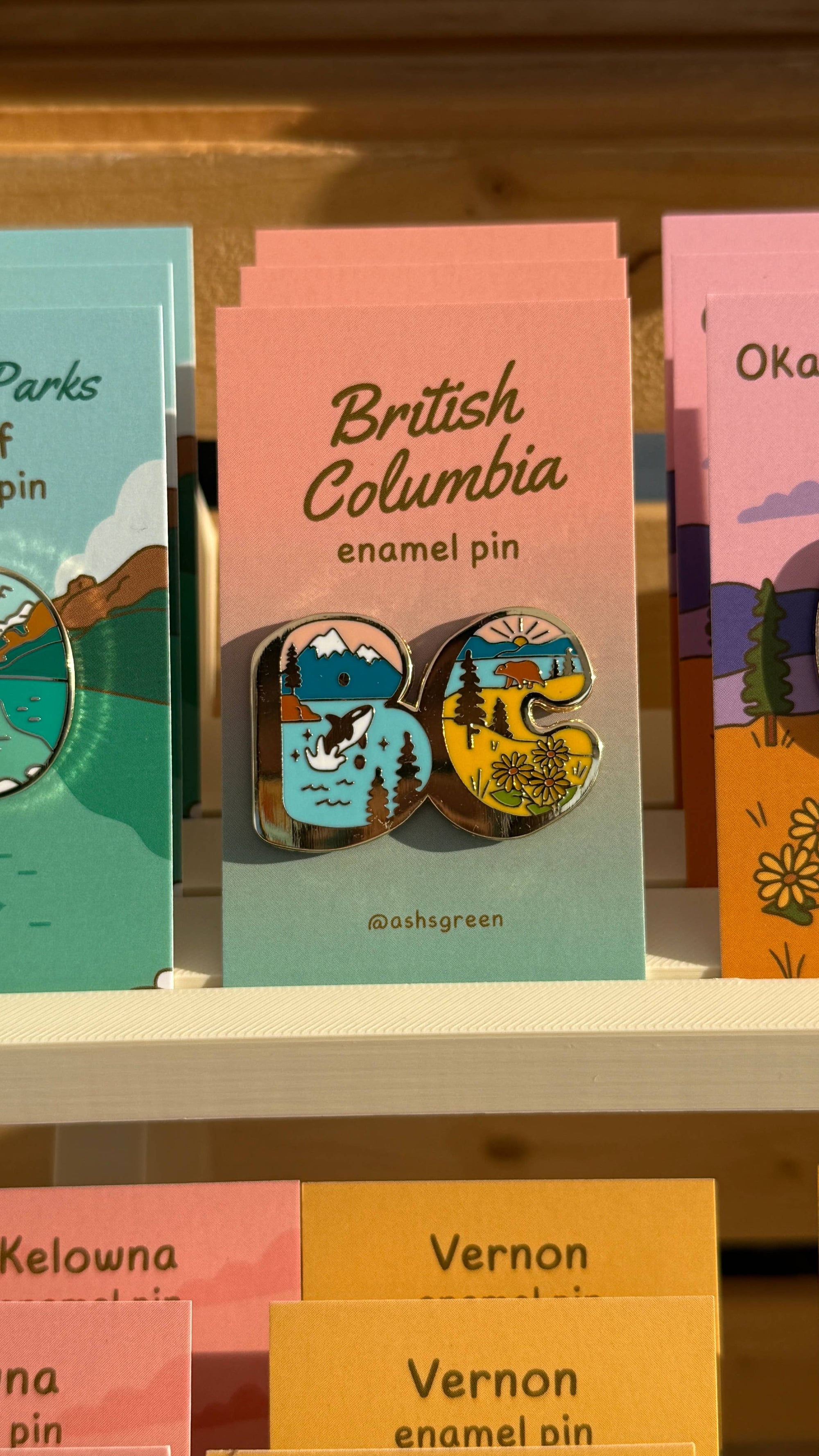 British Columbia - enamel pin ✨