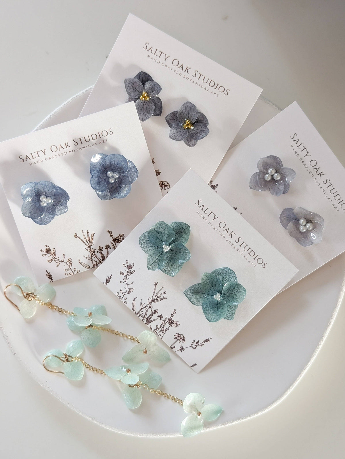Hydrangea Stud Earrings - mixed color