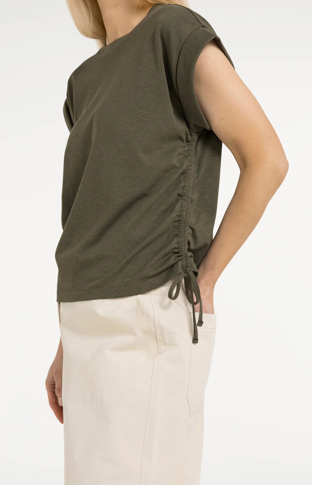 Top with short sleeves and adjustable cords